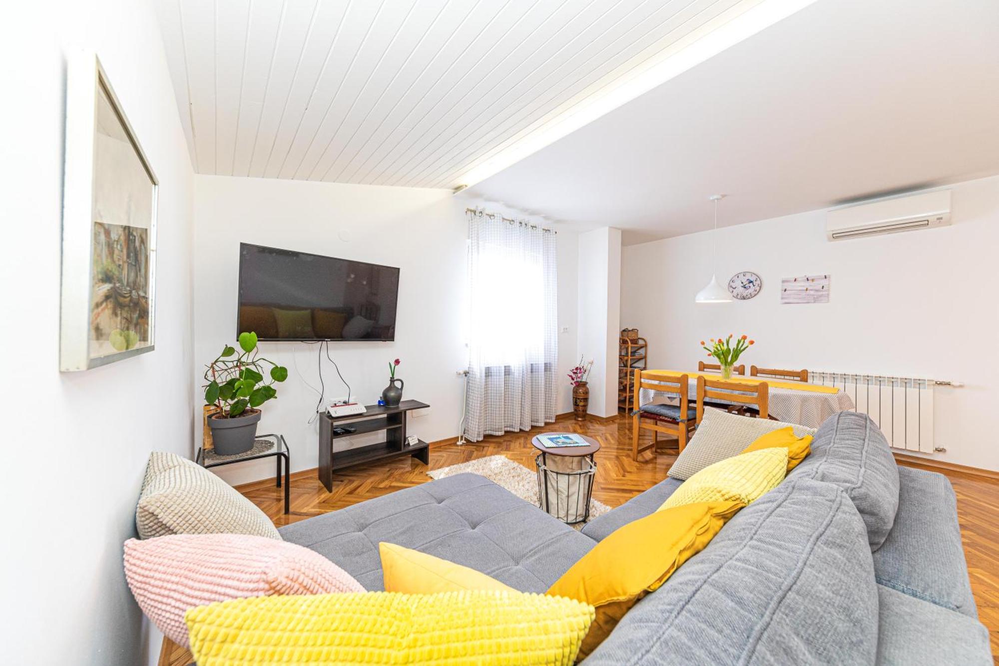 סטוברץ Apartments Iskra מראה חיצוני תמונה