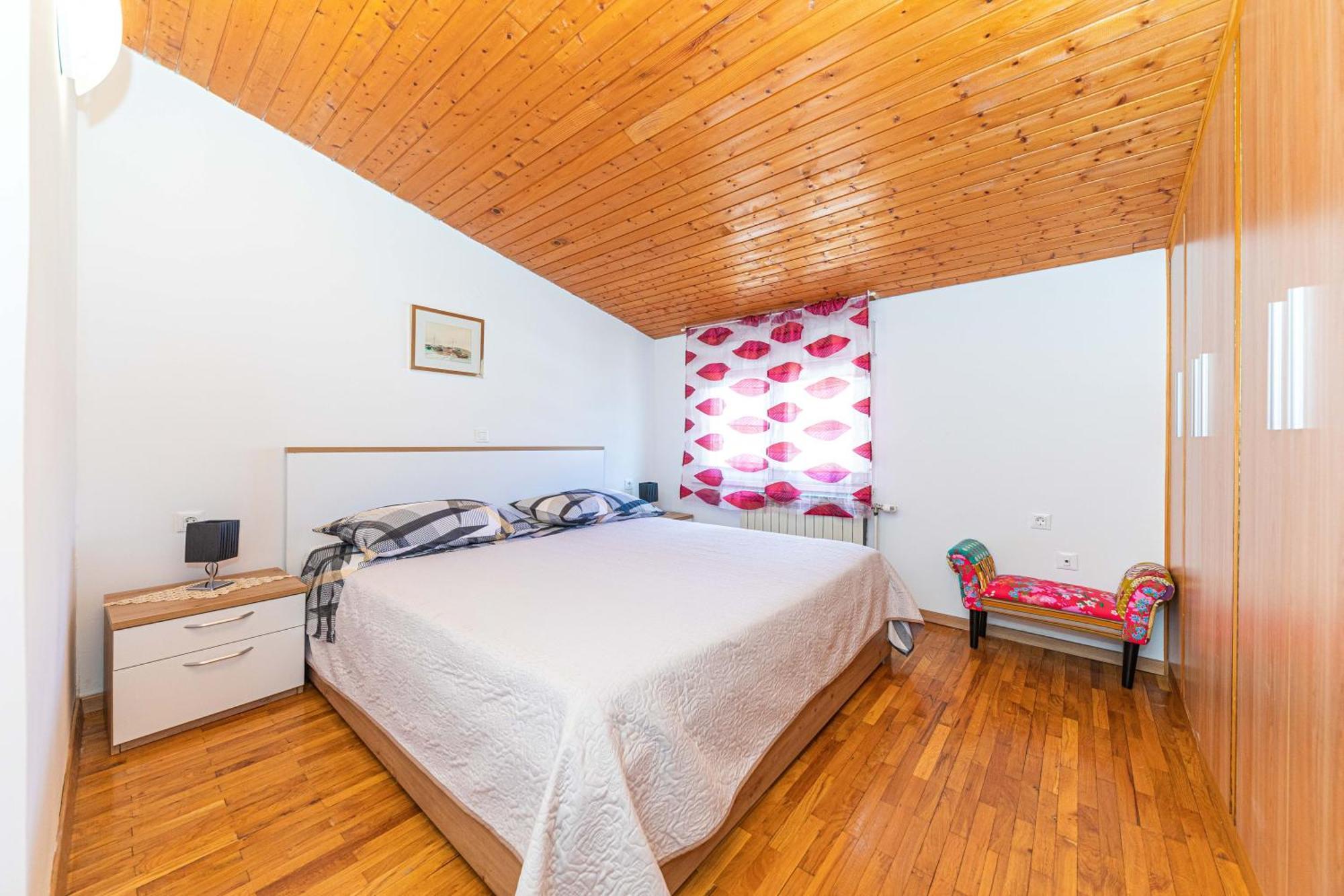 סטוברץ Apartments Iskra מראה חיצוני תמונה